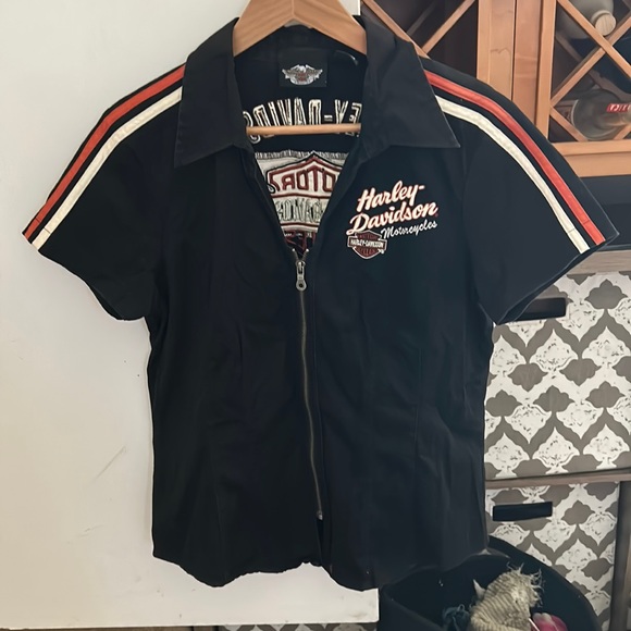 Harley Davidson women’s top item large armpit to armpit 19” length 24” - Picture 1 of 6